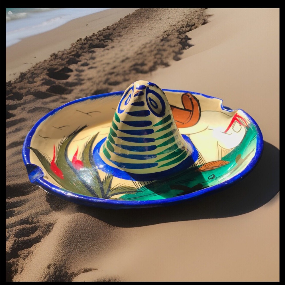 Vintage 80s Handmade Mexican Pottery Ashtray Acapulco Sombrero Souvenir Folk Art